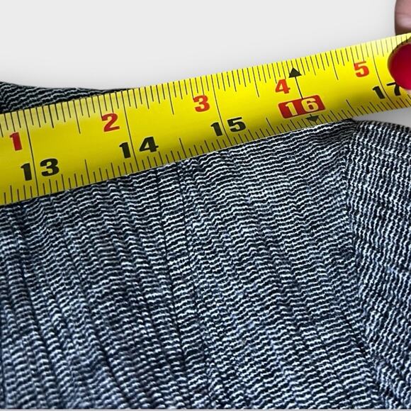 Soft Surroundings Linen Blend Women's Gray and Black Ruffle Trim Open Cardigan M - Picture 4 of 7